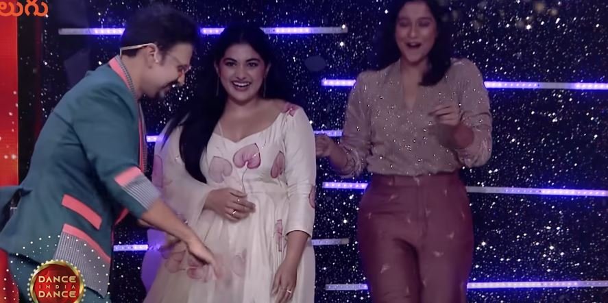 Dance India Dance : దుమ్ముదులుపుతున్న డాన్స్ ఇండియా డాన్స్ ప్రోమో..నివేతా, రెజీనా హైలెట్.. dance-india-dance-nivetha-thomas-regina-sassandra-special-attraction