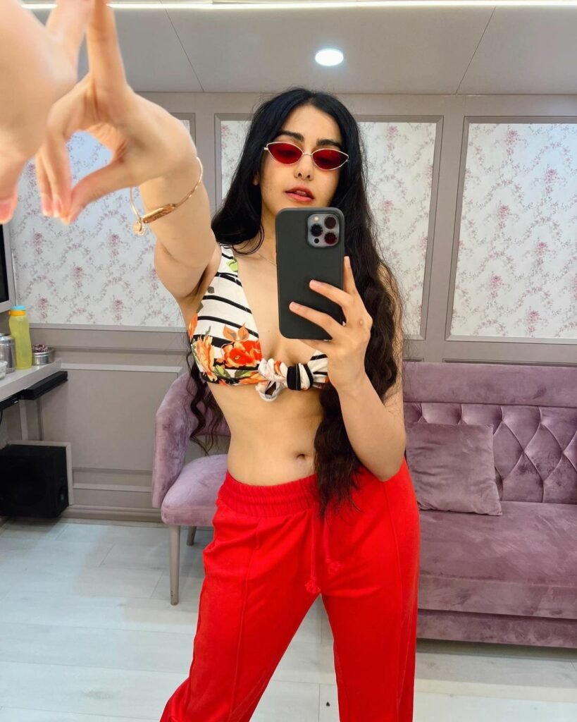 Adah Sharma : పూరీ హీరోయిన్ ఏం చేస్తోందో తెలుసా? adah-sharma-glamours-trending-pics-in-social-media