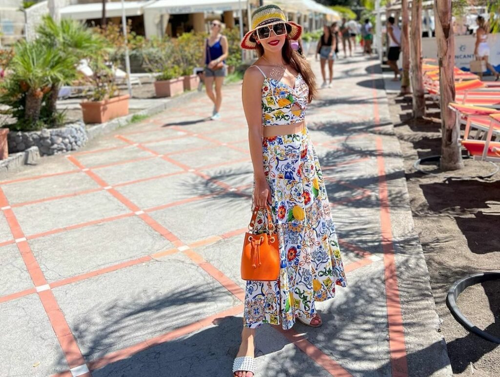 Mehreen : మేకప్ లేకుండా ఎఫ్3 హీరోయిన్ ని చూస్తే షాకే 4 mehreen-without-make-up-trending-stills