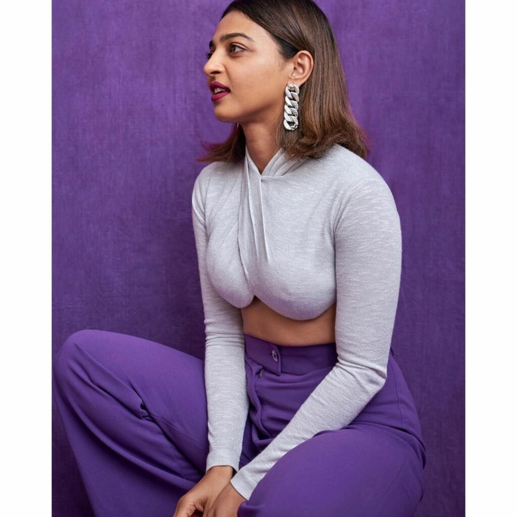 Radhika Apte : ఫ్యాషన్ విషయంలో తగ్గేదేలే అంటున్న బోల్డ్ స్టార్ radhika-apte-looks-super-glamours-in-purple-colour-coord-set