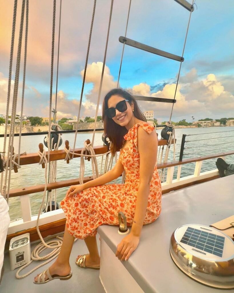 Ritu Varma : కెనడా వీధుల్లో టాలీవుడ్ భామ 6 ritu-varma-trending-canada-vaction-tour-pics