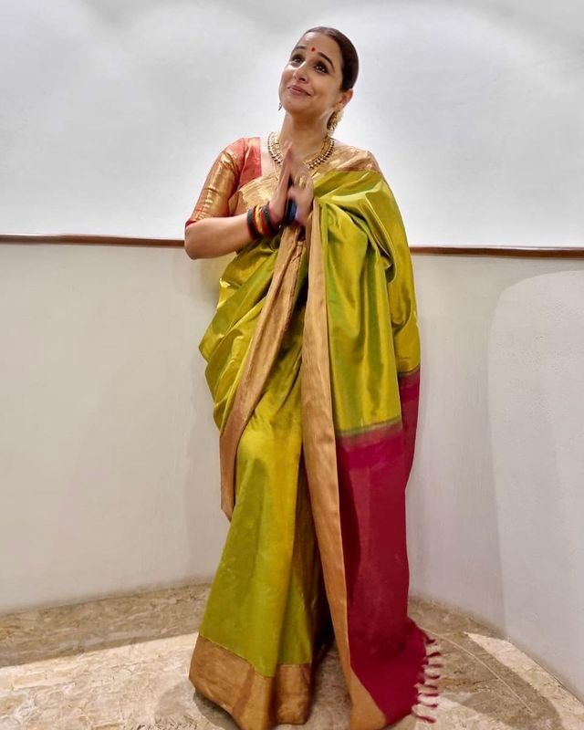 Vidya Balan : చీరకట్టుతో కనికట్టు చేస్తున్న డర్టీ పిక్చర్ హీరోయిన్ vidya-balan-inspiring-diwali-festive-fashion-with-silk-saree