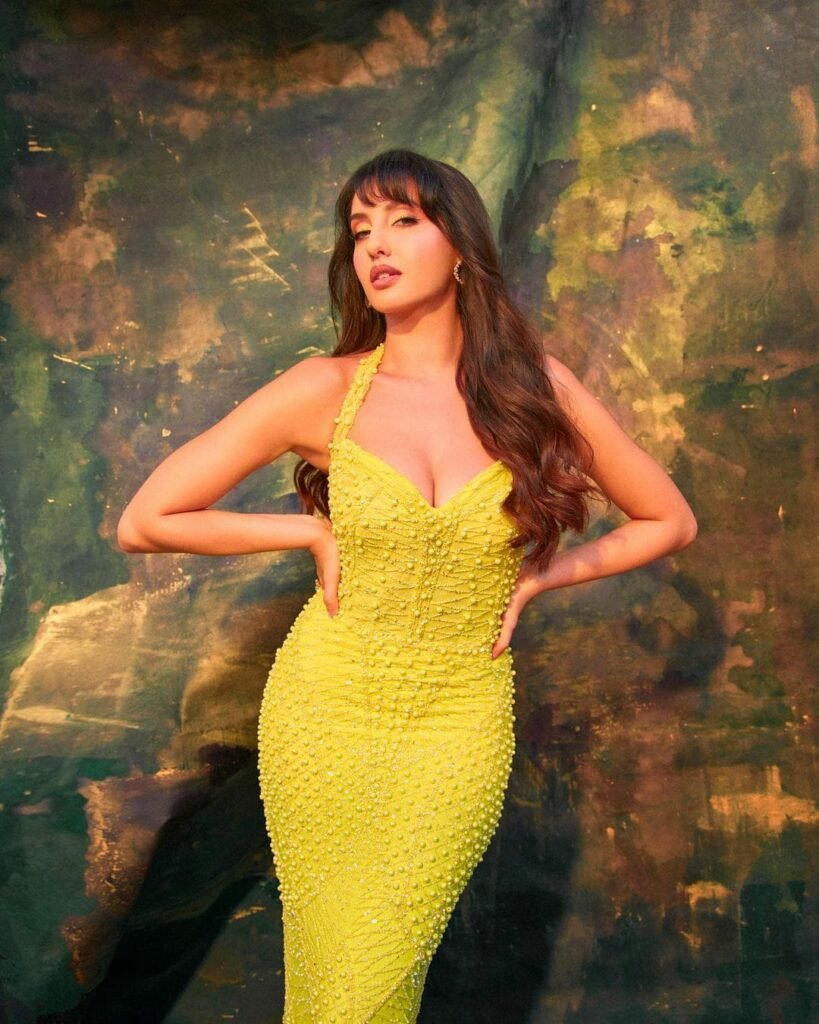 Nora fatehi : నోరా ఫతేహి వేసుకున్న పసుపు గౌను ధర ₹3.78 లక్షలా ! 4 nora-fatehi-bodycon-gown-featuring-plunging-neckline-costs-3-78lakhs