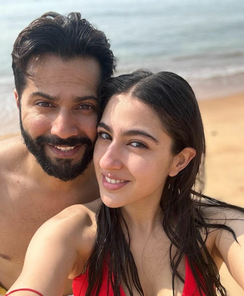 Saara Ali Khan : సైడాంగిల్ తో సెగలు రేపుతున్న సారా 6 saara-ali-khan-glamours-looks-in-black-and-red-co-ord-set