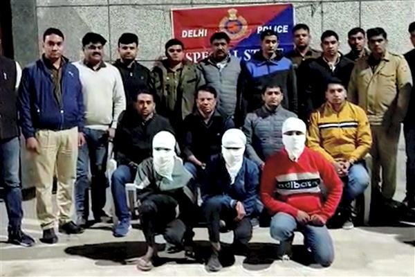 Delhi : ఢిల్లీలో దారుణం.. 17 ఏళ్ల బాలికపై యాసిడ్ దాడి 3 delhi-stalker-throws-acid-at-17-year-old-girl-in-west-delhi