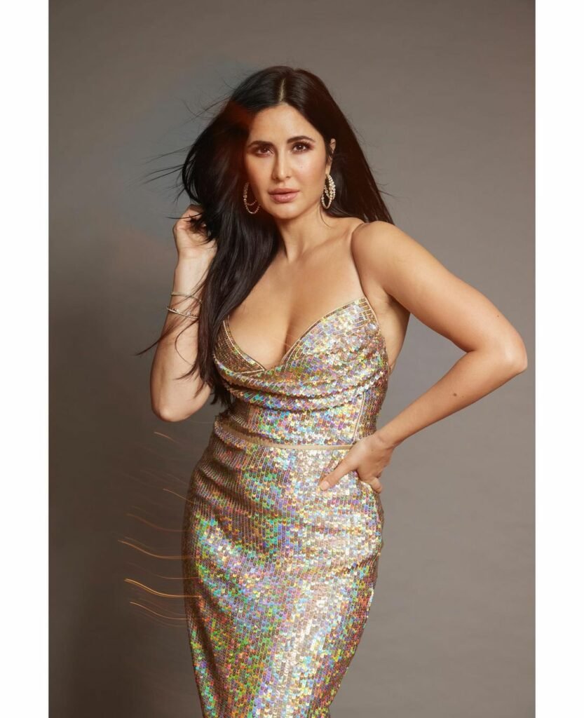 katrina Kaif : కత్రినా ప్రెగ్నెంటా? బాలీవుడ్ లో ఇదే గుస గుస 2 katrina-kaif-pregnancy-rumours-again-with-new-look