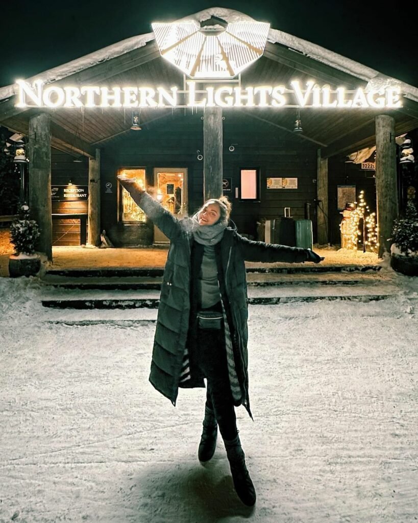 Sonakshi Sinha : గడ్డకట్టిన మంచులో.. హాట్ టబ్ లో స్నానం 2 sonakshi-sinha-chilly-experience-at-finland