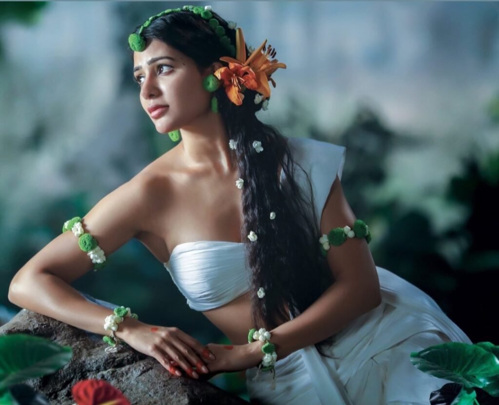 Samantha Ruth Prabhu : ఆ పోస్ట్ కు గట్టి రిప్లై ఇచ్చిన సమంత 3 samantha-ruth-prabhu-flaunts-her-muscles-in-new-pic-says-she-is-not-week