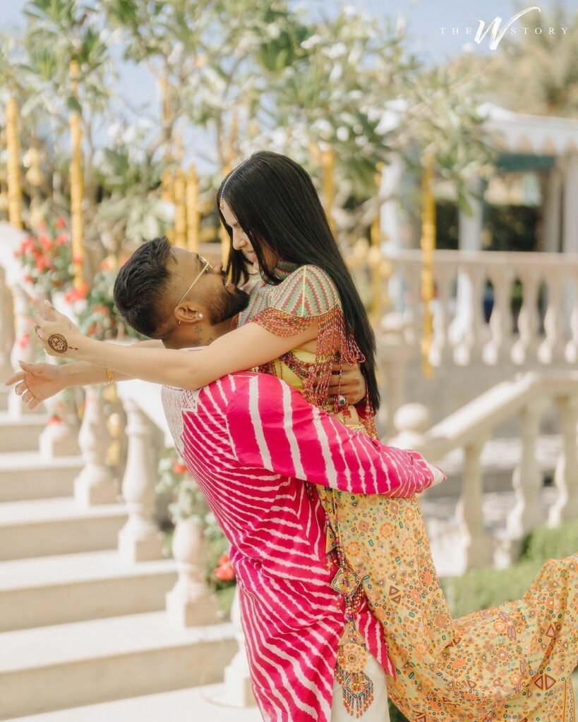 Hardik Pandya : సోషల్ మీడియా లో వైరల్ అవుతున్న హార్దిక్ పాండ్య హల్దీ పిక్స్ 2 hardik-pandya-shared-haldi-and-mehandi-pics-in-instagram