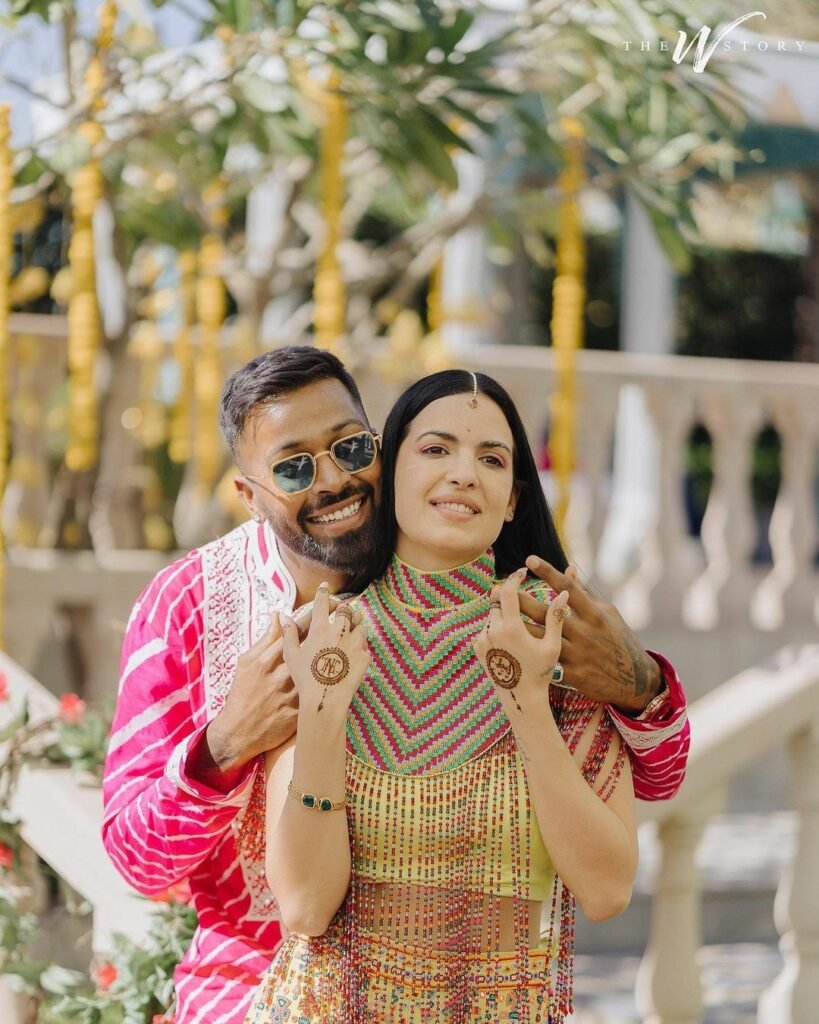 Hardik Pandya : సోషల్ మీడియా లో వైరల్ అవుతున్న హార్దిక్ పాండ్య హల్దీ పిక్స్ 7 hardik-pandya-shared-haldi-and-mehandi-pics-in-instagram