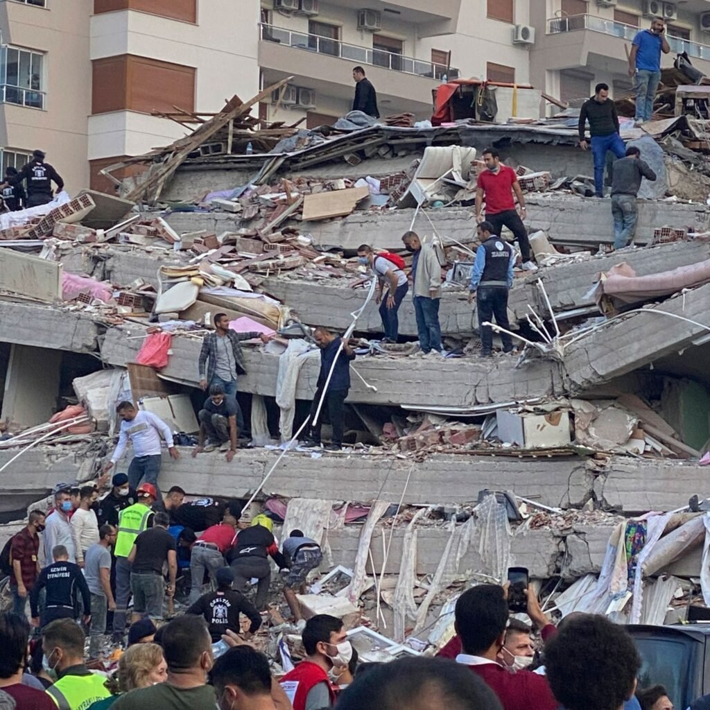 Earthquake : టర్కీ, సిరియాలో భారీ భూకంపం...100మందికి పైగా మృతి 3 earthquake-at-least-100-killed-in-turkey-syria-after-massive-quake