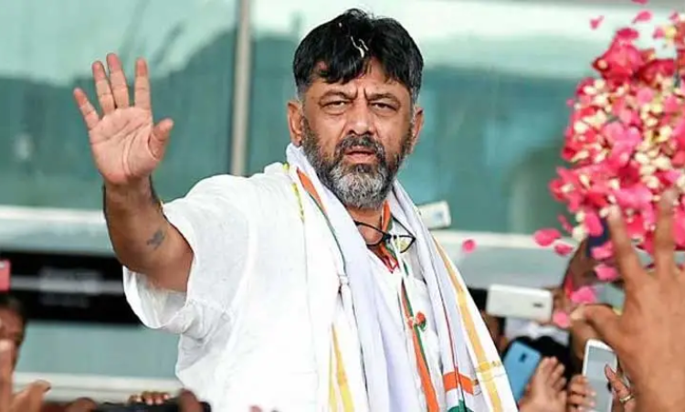 తెలంగాణలో కాంగ్రెస్ అదృష్టాన్ని తిప్పికొట్టడంలో శివకుమార్ కీలక పాత్ర పోషించే అవకాశం 2 తెలంగాణలో కాంగ్రెస్ అదృష్టాన్ని తిప్పికొట్టడంలో శివకుమార్ కీలక పాత్ర పోషించే అవకాశం ఉంది