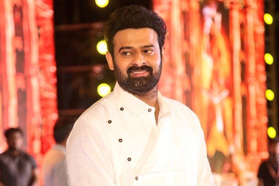తిరుపతిలోనే పెళ్లి చేసుకుంటా ప్రభాస్..అమ్మాయి ఎవరంటే..? 2 తిరుపతిలోనే పెళ్లి చేసుకుంటా ప్రభాస్..అమ్మాయి ఎవరంటే..?