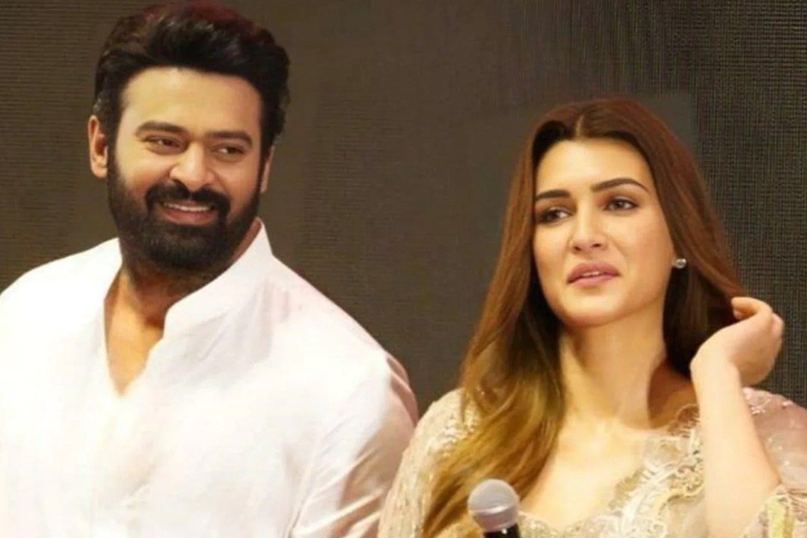 ప్రభాస్ పై ఆసక్తికర వ్యాఖ్యలు చేసిన కృతి సనన్ 2 ప్రభాస్ పై ఆసక్తికర వ్యాఖ్యలు చేసిన కృతి సనన్