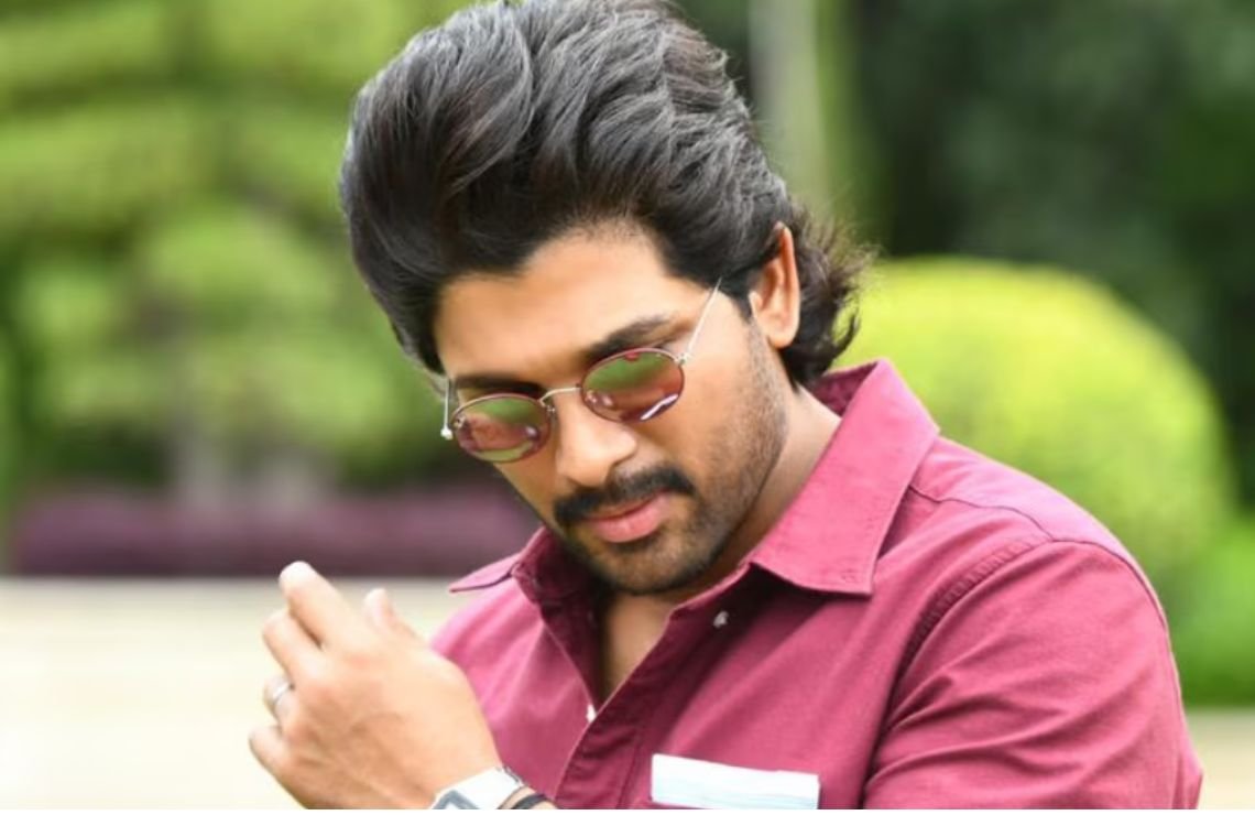 బాలీవుడ్ లో స్పెషల్ అట్రాక్షన్ గా నిలిచిన బన్నీ..! 2 బాలీవుడ్ లో స్పెషల్ అట్రాక్షన్ గా నిలిచిన బన్నీ..!