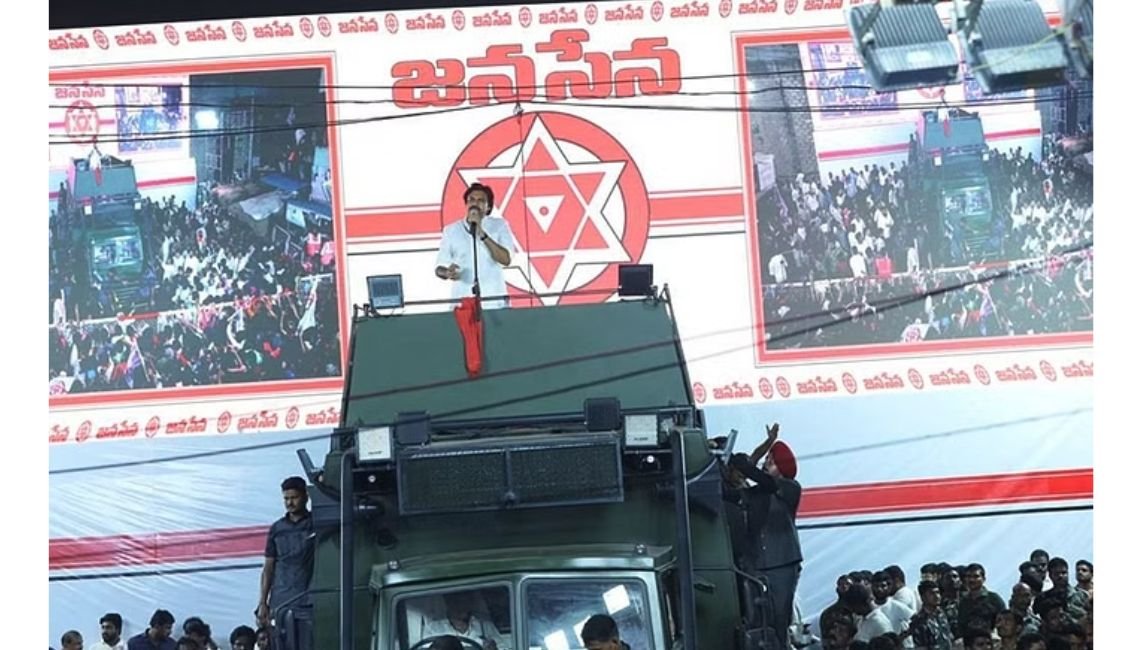 అసెంబ్లీలో అడుగు పెట్టకుండా ఎవడు ఆపుతాడో చూస్తా : పవన్ కళ్యాణ్ 2 అసెంబ్లీలో అడుగు పెట్టకుండా ఎవడు ఆపుతాడో చూస్తా : పవన్ కళ్యాణ్