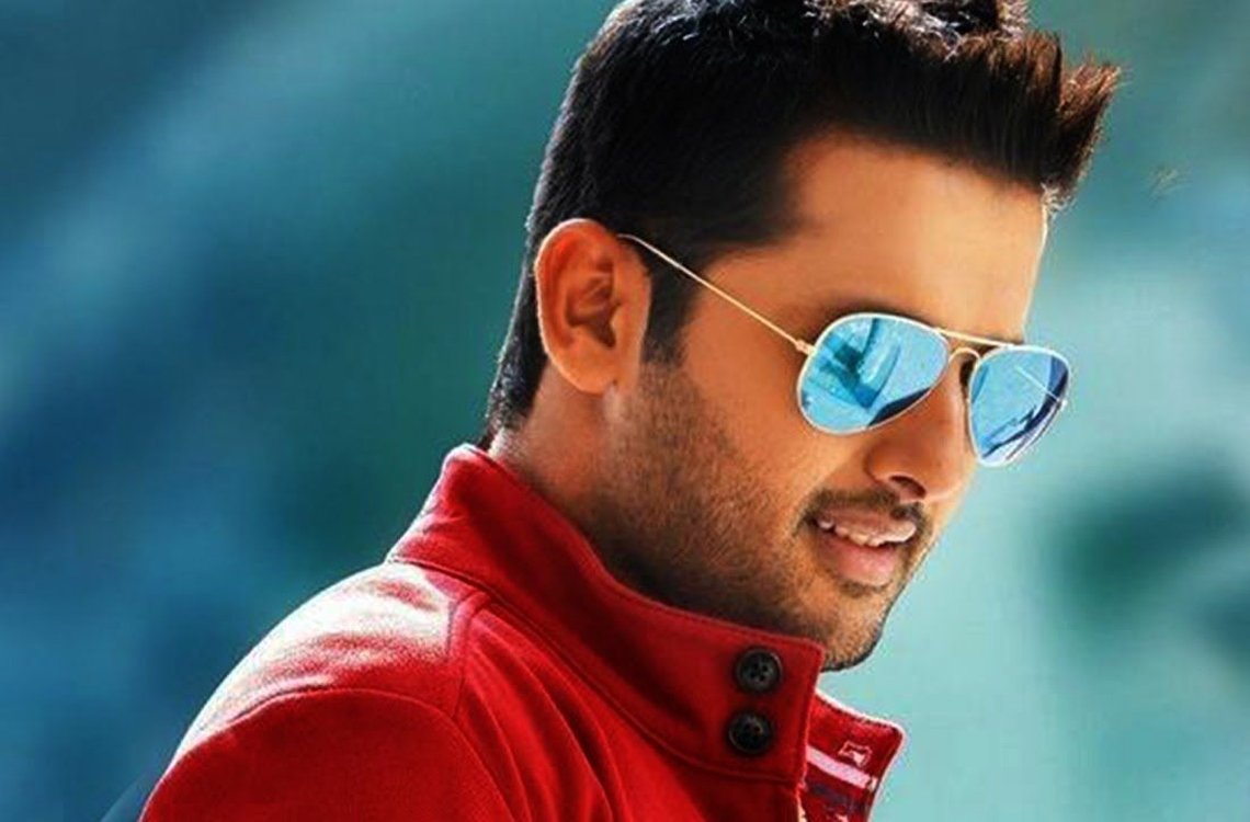 నితిన్ స్పీడ్ మామూలుగా లేదు..కారణం అదేనా..? 2 నితిన్ స్పీడ్ మామూలుగా లేదు..కారణం అదేనా..?