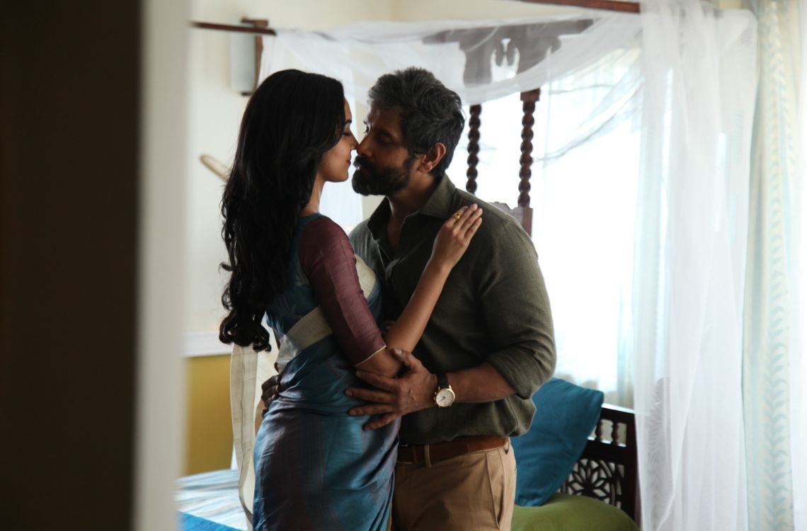 ధృవ నచ్చతిరమ్లో ఐశ్వర్య రాజేష్ సీన్లు పూర్తిగా తొలగింపు..? 2 ధృవ నచ్చతిరమ్లో ఐశ్వర్య రాజేష్ సీన్లు పూర్తిగా తొలగింపు..?