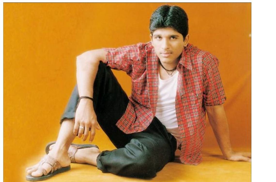 అల్లు అర్జున్ మొదటి సంపాదన ఎంతో తెలుసా.? 2 అల్లు అర్జున్ మొదటి సంపాదన ఎంతో తెలుసా.?