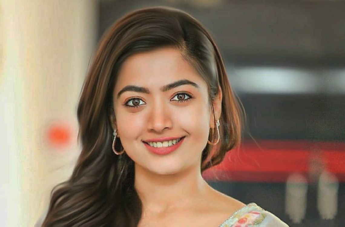 ధనుష్ సినిమా కోసం రష్మిక రెమ్యునరేషన్ తగ్గించడానికి కారణం..? 2 ధనుష్ సినిమా కోసం రష్మిక రెమ్యునరేషన్ తగ్గించడానికి కారణం..?